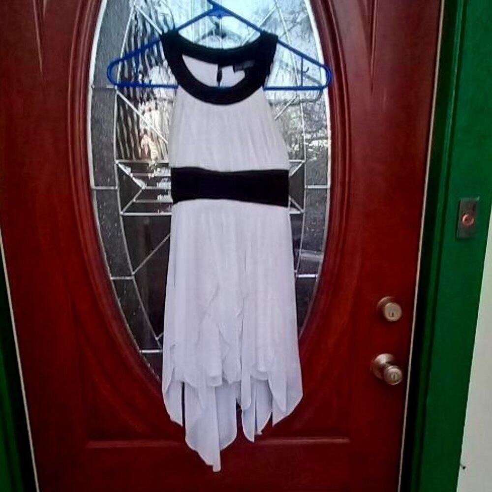Sequin Hearts Girls White Dress Size 8